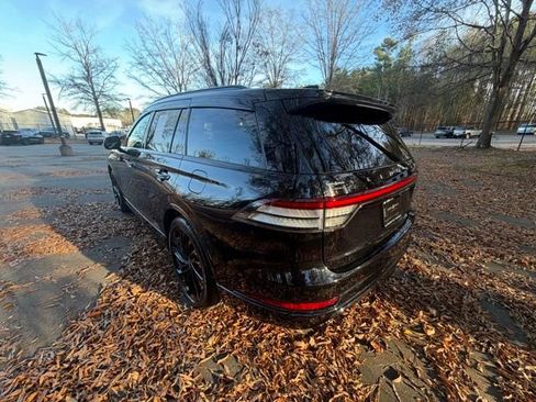 Certified 2025 Lincoln Aviator Reserve w/ Equipment Group 201A image 5