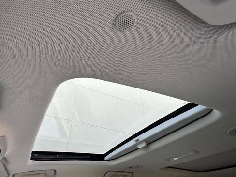 Used 2023 Buick Enclave Premium w/ Experience Buick Package image 10