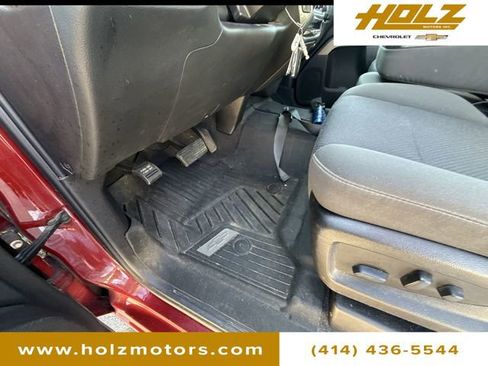 Certified 2018 Chevrolet Silverado 1500 LT w/ All Star Edition AWD/4WD image 30