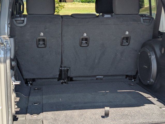 Used 2020 Jeep Wrangler Unlimited Sahara AWD/4WD image 24