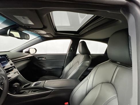 Used 2019 Toyota Avalon XLE w/ Moonroof Package image 21