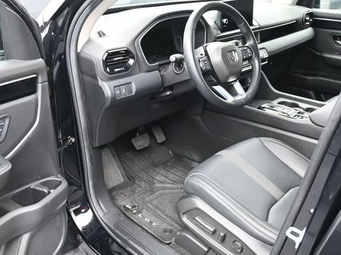 Certified 2025 Honda Pilot EX-L image 12