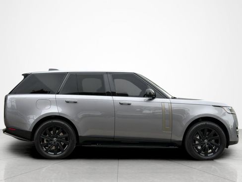 Used 2025 Land Rover Range Rover SE AWD/4WD image 6
