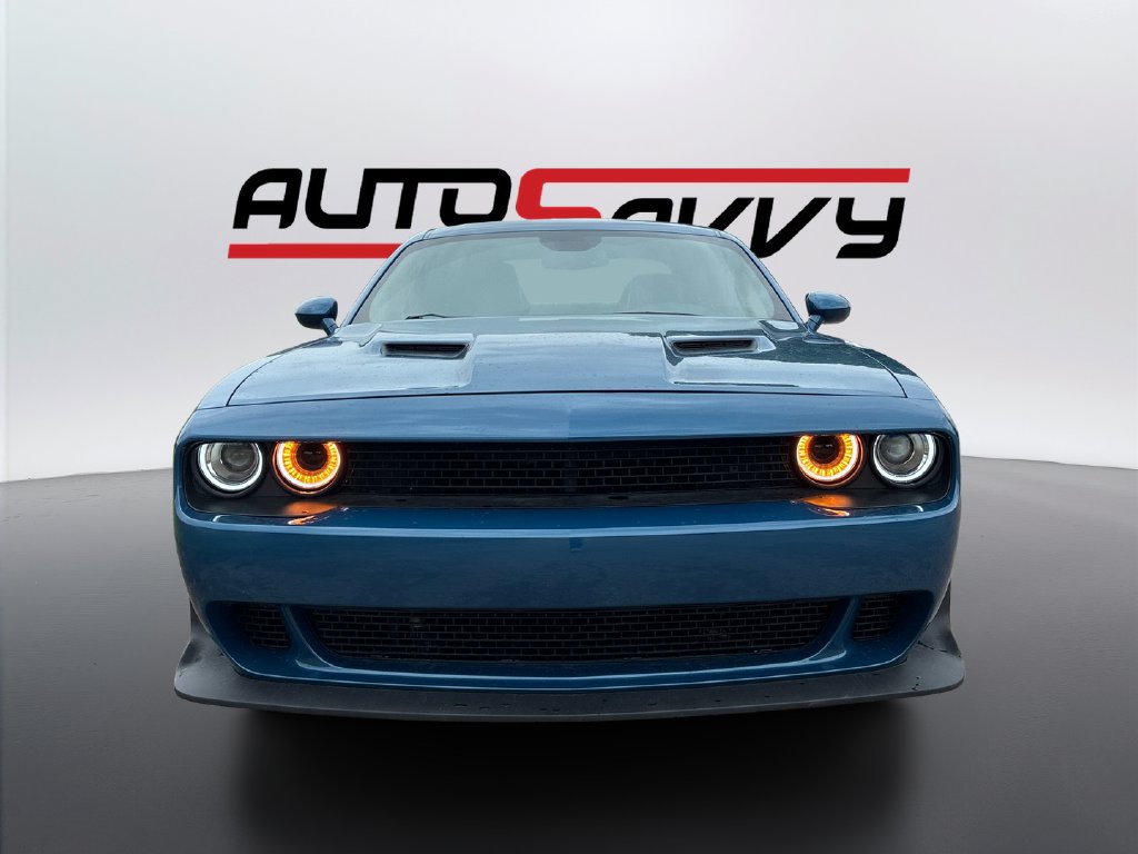 Used 2023 Dodge Challenger SXT RWD image 2