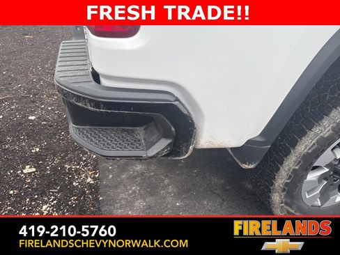 Used 2024 Chevrolet Silverado 2500 Custom w/ Custom Value Package image 11