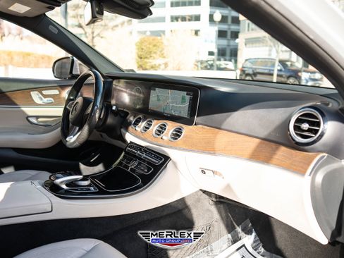 Used 2017 Mercedes-Benz E 300 image 15