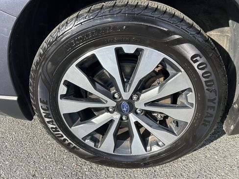 Used 2016 Subaru Outback 2.5i Limited AWD/4WD image 7