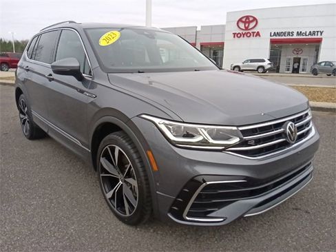 Used 2023 Volkswagen Tiguan SEL R-Line image 1