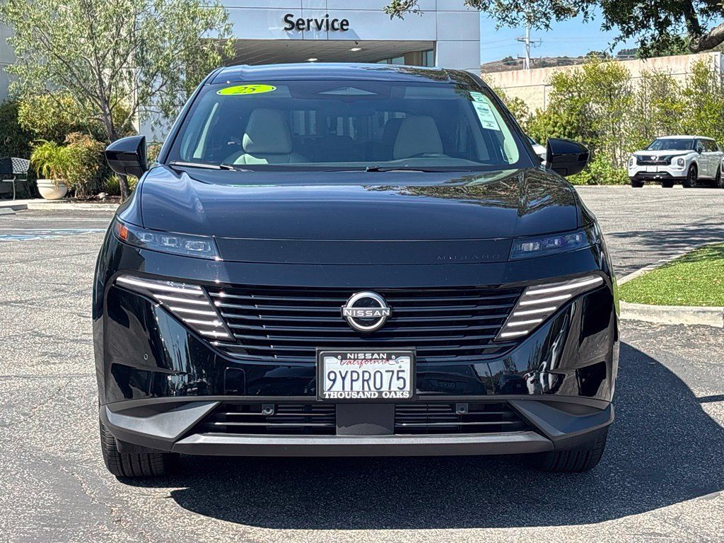 Certified 2025 Nissan Murano SV FWD image 9