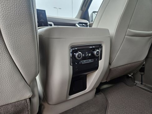 New 2026 GMC Yukon Denali w/ Sun & Power Step Package image 29