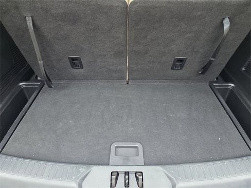 Used 2021 Ford Explorer XLT w/ Equipment Group 202A image 23