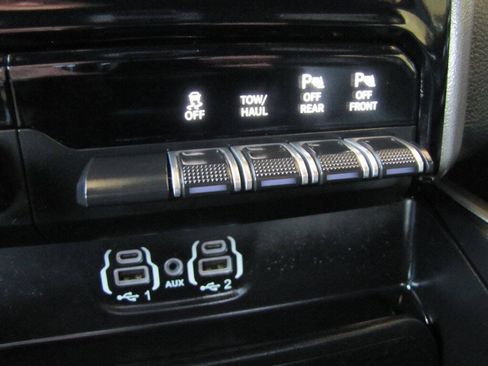Used 2021 RAM 1500 Laramie w/ Sport Appearance Package AWD/4WD image 48