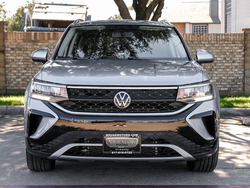Used 2022 Volkswagen Taos SE image 10