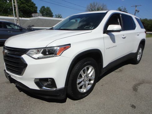 Used 2018 Chevrolet Traverse LT AWD/4WD image 1