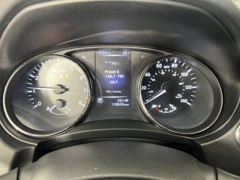 Used 2018 Nissan Rogue Sport SL w/ SL Premium Package image 28