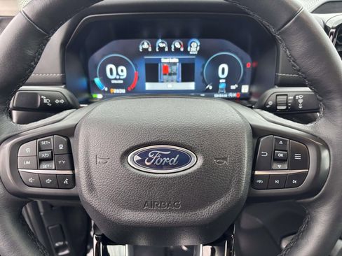 Used 2024 Ford Ranger Lariat w/ Advanced Towing Package image 18