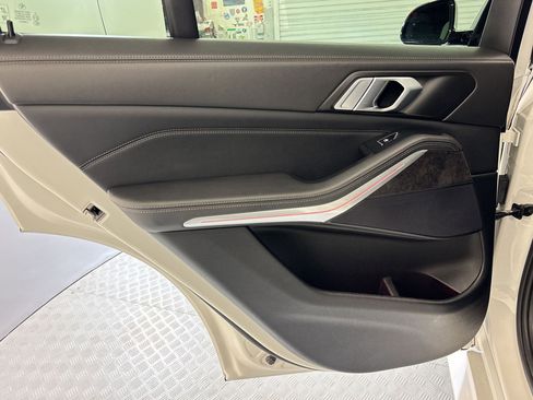 Certified 2024 BMW X5 xDrive40i w/ M Sport Package image 29