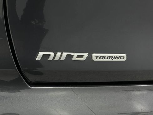 Used 2018 Kia Niro EX w/ EX Touring Graphite Edition image 38