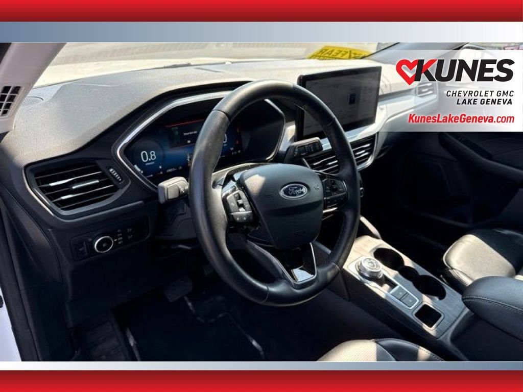 Used 2024 Ford Escape Platinum AWD/4WD image 15