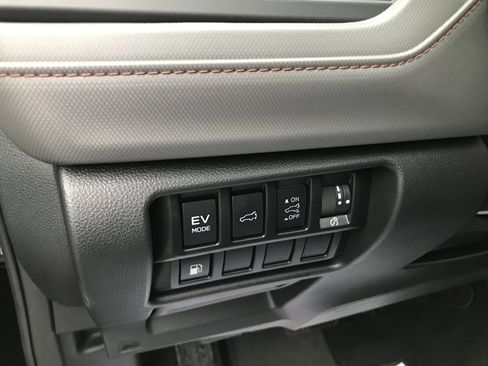 Used 2025 Subaru Forester Sport w/ Protection Package (1PH) image 16