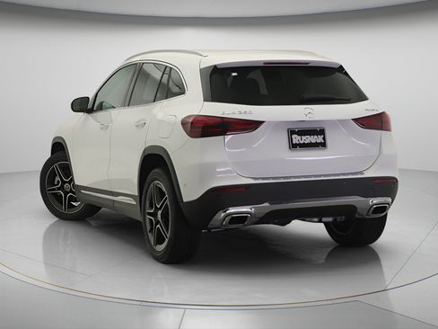 New 2026 Mercedes-Benz GLA 250 4MATIC image 2