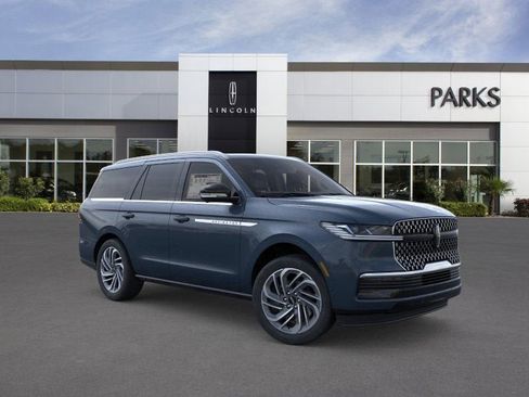 New 2026 Lincoln Navigator Reserve image 30