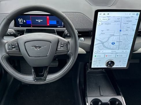 Used 2022 Ford Mustang Mach-E Premium image 12
