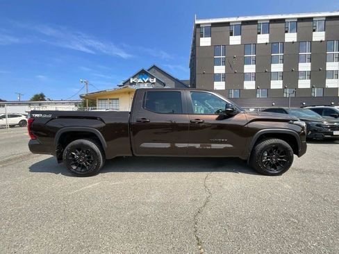 Used 2025 Toyota Tundra Limited w/ TRD Off-Road Package AWD/4WD image 9