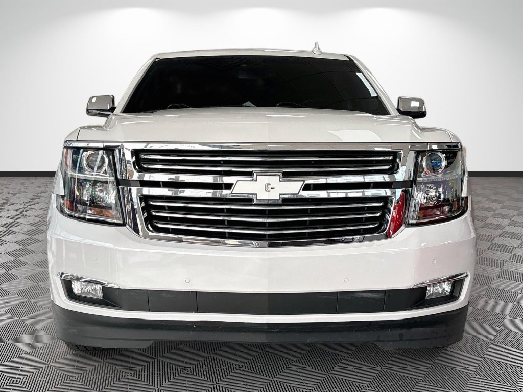 Used 2019 Chevrolet Suburban Premier w/ Premier Plus Edition AWD/4WD image 2
