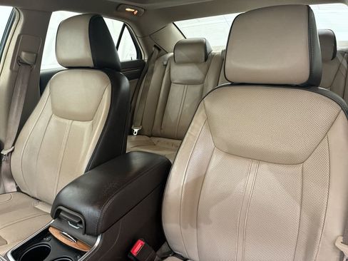 Used 2013 Chrysler 300 C Luxury Series w/ Harman Kardon Audio Group AWD/4WD image 10
