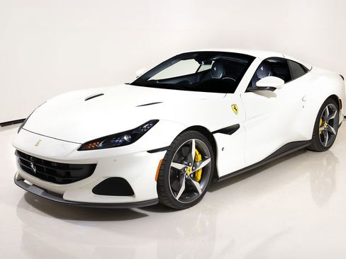 Certified 2022 Ferrari Portofino M RWD image 26