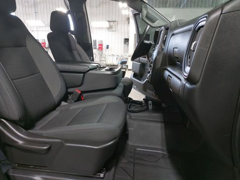 Used 2024 Chevrolet Silverado 2500 Custom w/ Custom Value Package AWD/4WD image 10