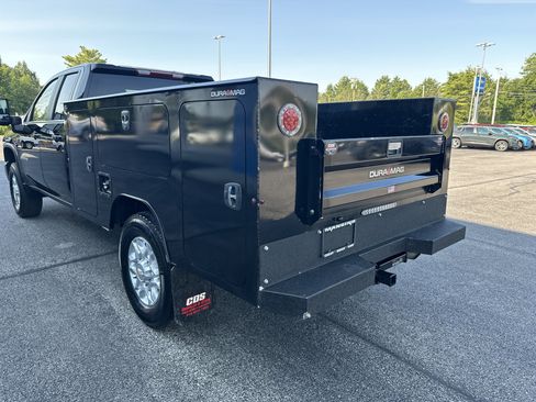 Used 2025 Chevrolet Silverado 3500 LT AWD/4WD image 6