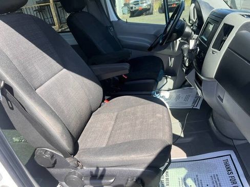 Used 2015 Mercedes-Benz Sprinter 2500 image 17