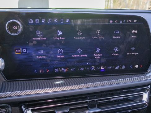 Certified 2025 Chevrolet Traverse High Country image 21