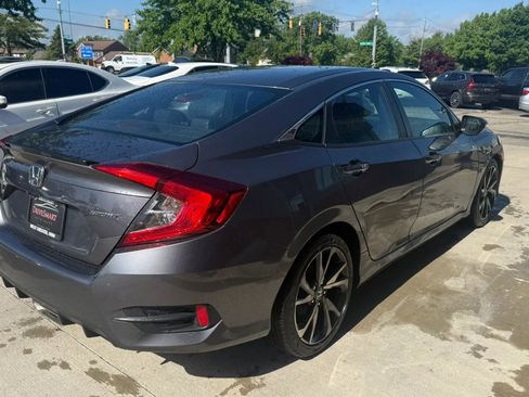 Used 2019 Honda Civic Sport image 3