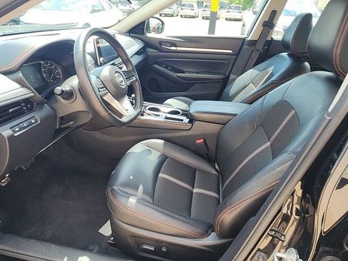 Used 2025 Nissan Altima 2.5 SR FWD image 22