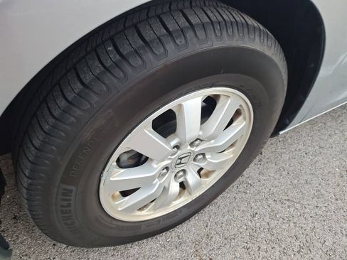 Used 2010 Honda Odyssey EX-L image 10