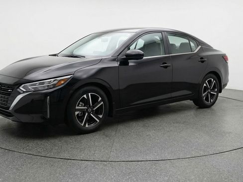Used 2025 Nissan Sentra SV FWD image 3