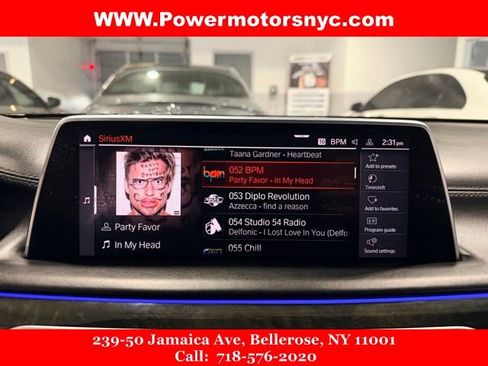 Used 2021 BMW 750i xDrive w/ Executive Package AWD/4WD image 32