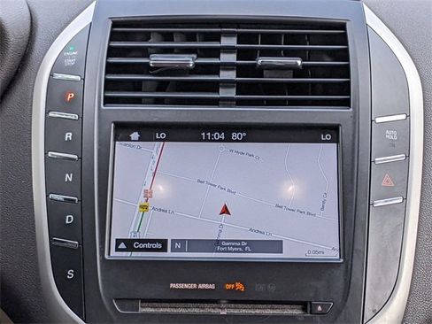 Used 2017 Lincoln MKC Reserve image 15