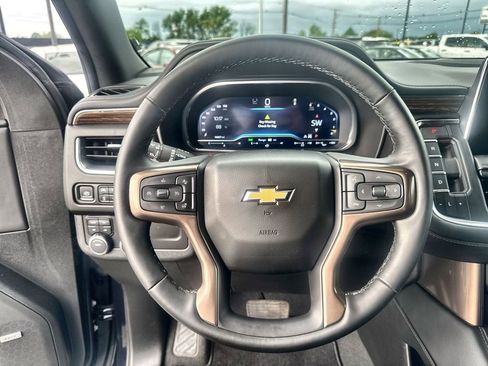 Used 2024 Chevrolet Tahoe High Country w/ Premium Package 2 AWD/4WD image 14