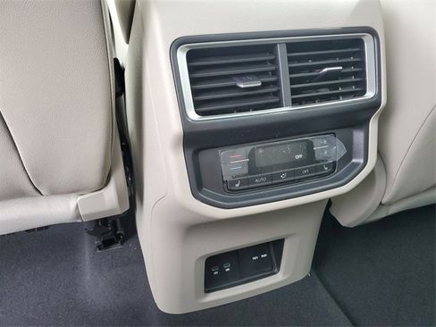 New 2025 Volkswagen Atlas SEL Premium R-Line image 14