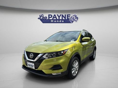 Used 2020 Nissan Rogue Sport SV w/ All-Weather Package AWD/4WD image 3