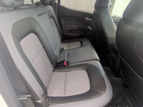 Used 2019 Chevrolet Colorado Z71 AWD/4WD image 28