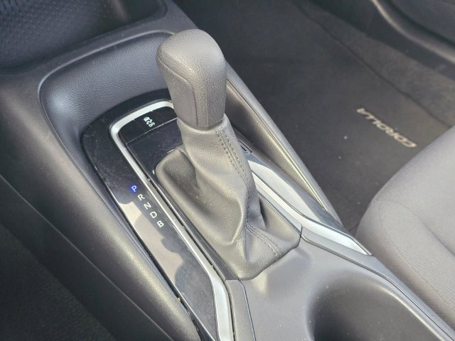 Used 2024 Toyota Corolla LE FWD image 25