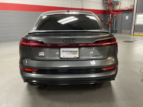 Used 2022 Audi e-tron Premium Plus w/ Premium Plus Package image 9