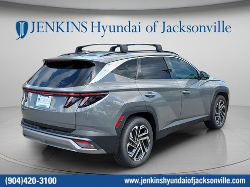 New 2026 Hyundai Tucson Limited FWD image 3