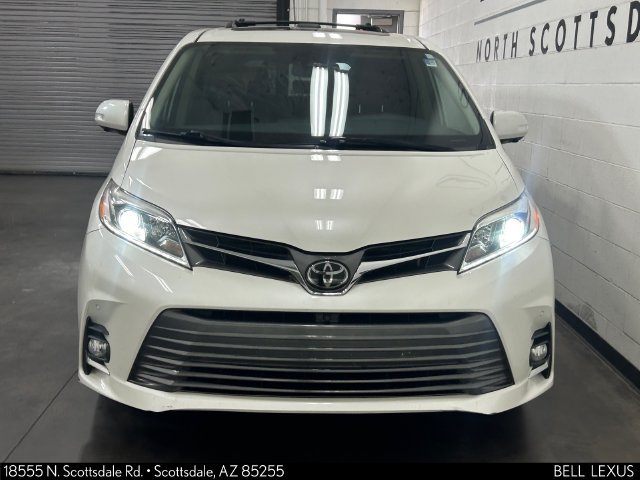 Used 2019 Toyota Sienna Limited Premium w/ Carpet Mat Package AWD/4WD image 5