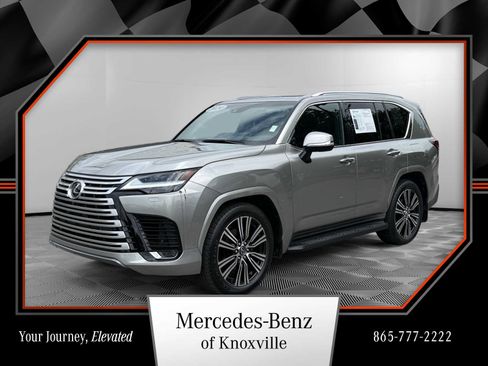Used 2024 Lexus LX 600 4WD w/ Luxury Package image 1